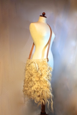 Laptop bag - raw fleece, with 3 inside pockets and cowhide straps